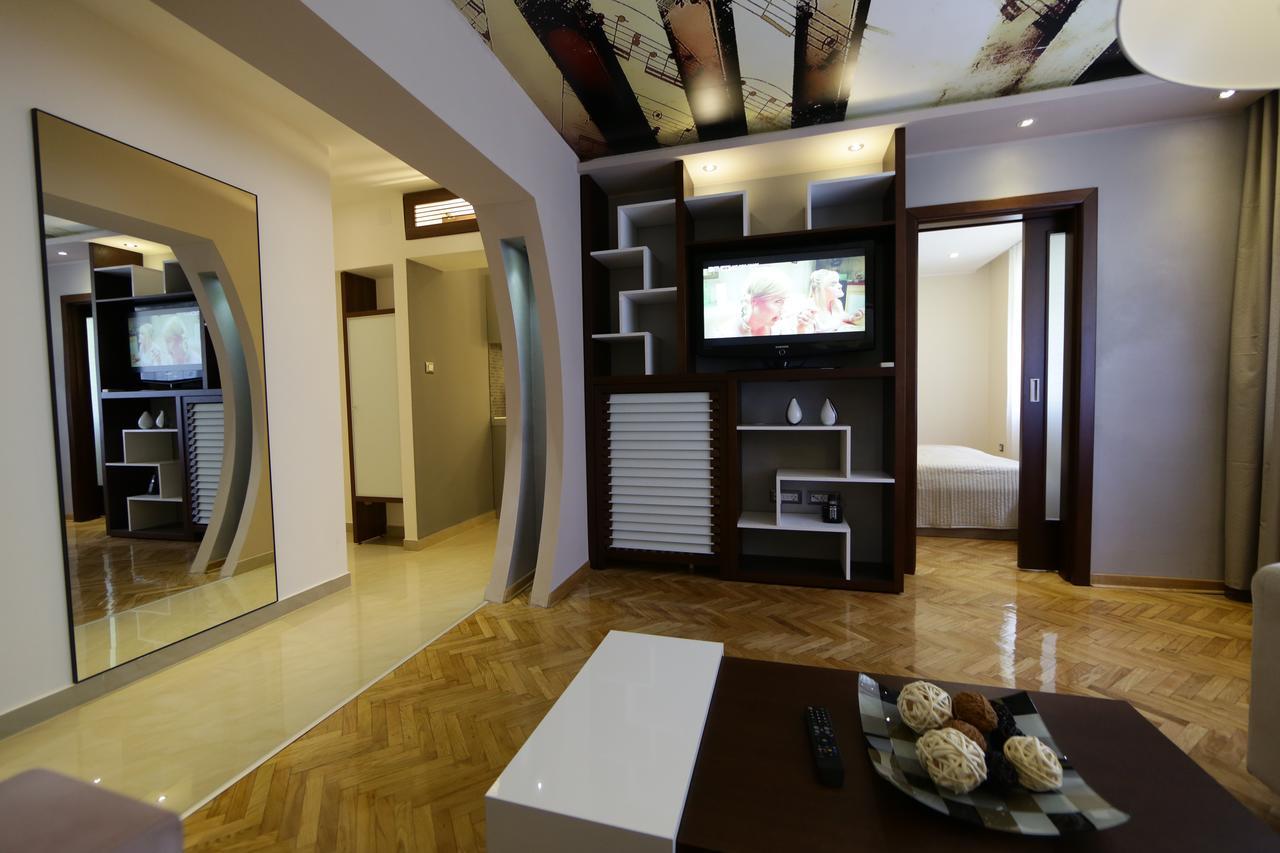Apartment Piano Belgrado Buitenkant foto